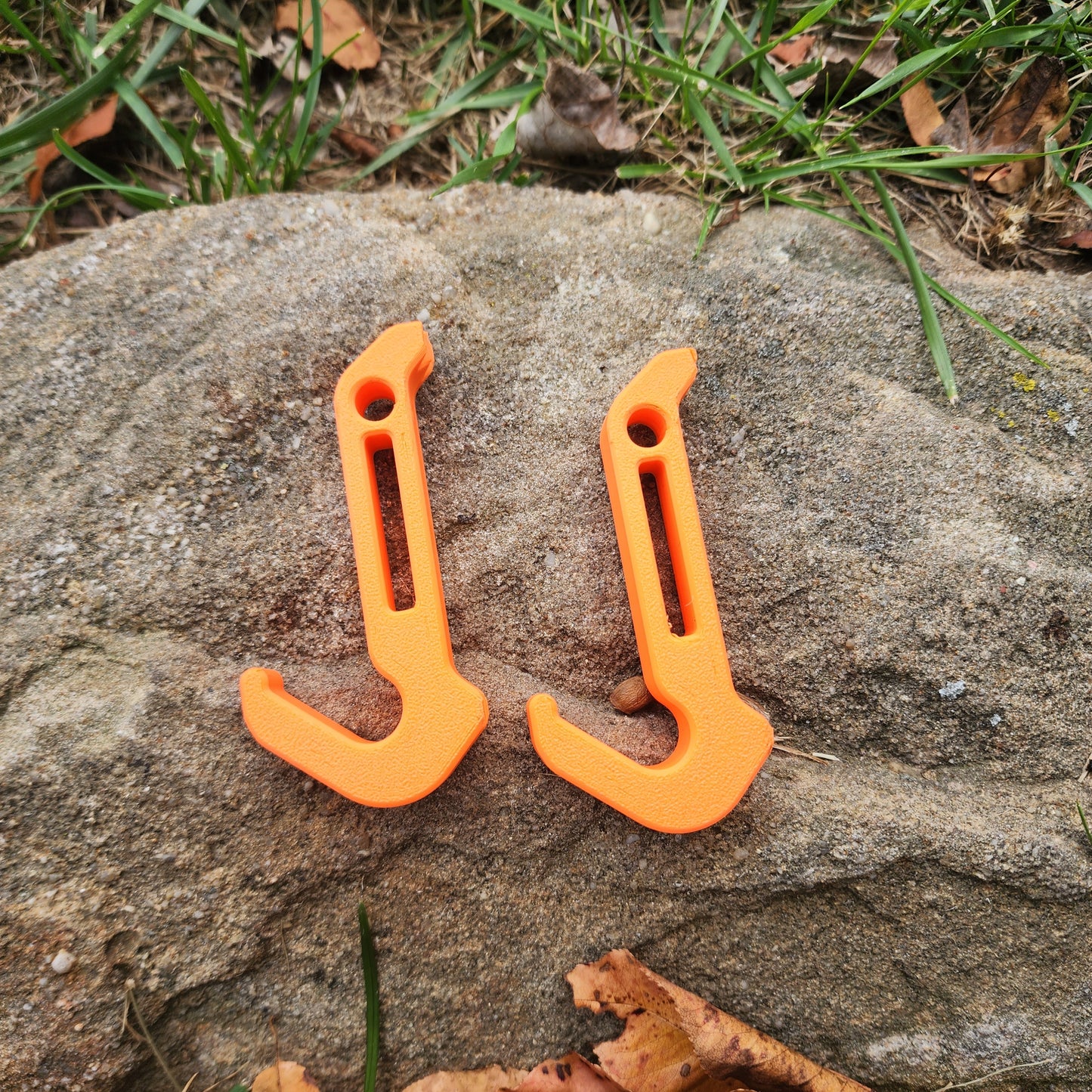 Mobile Gear accessory Hook (2 pack)